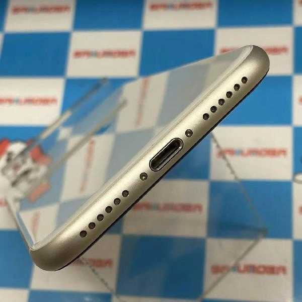 iPhoneSE 第3世代 au版SIMフリー 128GB MMYG3J/A A2782