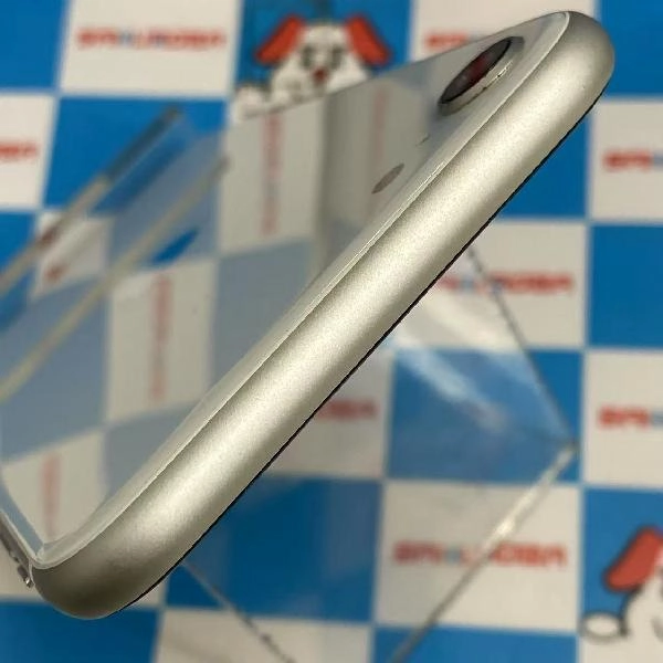 iPhoneSE 第2世代 au版SIMフリー 64GB MX9T2J/A A2296 ジャンク品 ホワイト