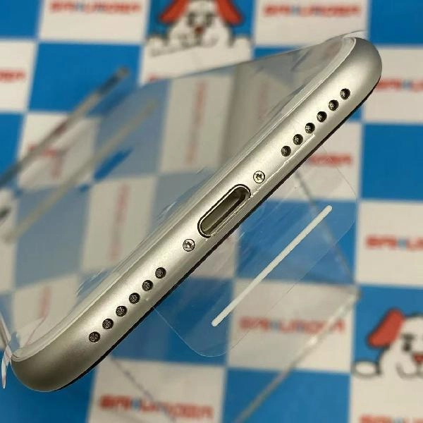 iPhoneSE 第2世代 au版SIMフリー 64GB MHGQ3J/A A2296 開封未使用品 ホワイト