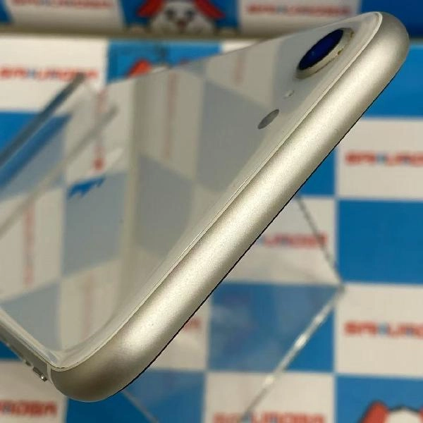 iPhoneSE 第2世代 docomo版SIMフリー 64GB MHGQ3J/A A2296 ジャンク品 ホワイト