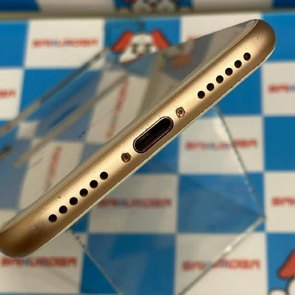 iPhone8 au版SIMフリー 64GB MQ7A2J/A A1906 ジャンク品 ゴールド
