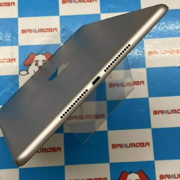 iPad 第5世代 docomo版SIMフリー 32GB MP1J2J/A A1823 ジャンク品