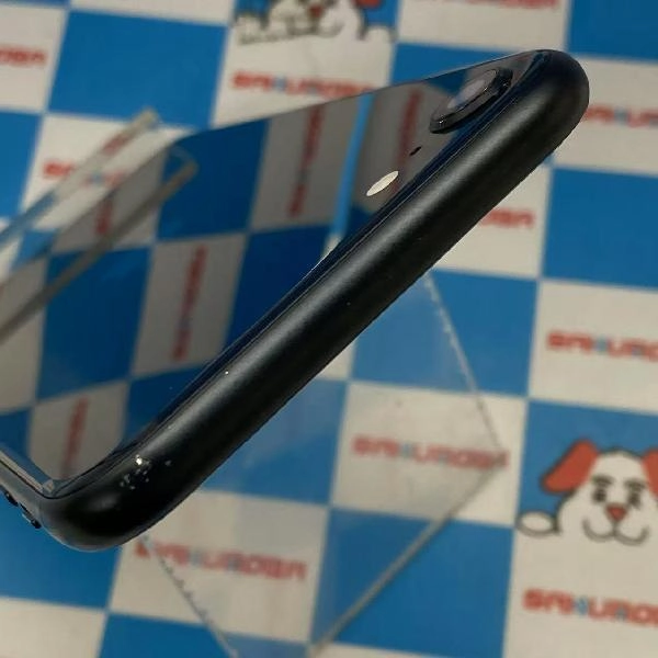 iPhoneSE 第3世代 docomo版SIMフリー 64GB MMYC3J/A A2782