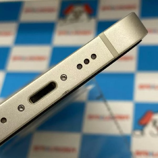 iPhone13 au版SIMフリー 128GB MLND3J/A A2631