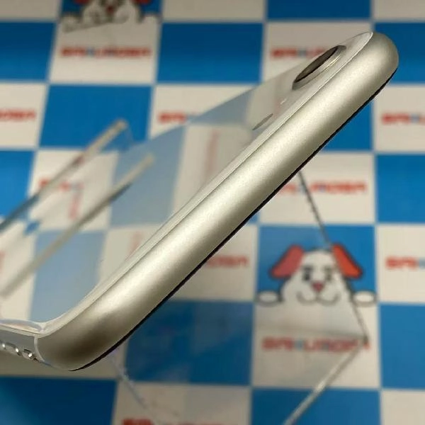 iPhoneSE 第2世代 docomo版SIMフリー 64GB MHGQ3J/A A2296 ジャンク品 ホワイト