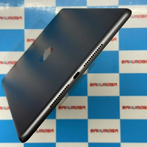 iPad 第8世代 au版SIMフリー 128GB MYML2J/A A2429 美品