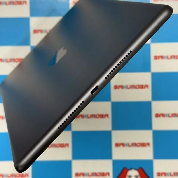 iPad 第8世代 Wi-Fiモデル 32GB MYL92J/A A2270