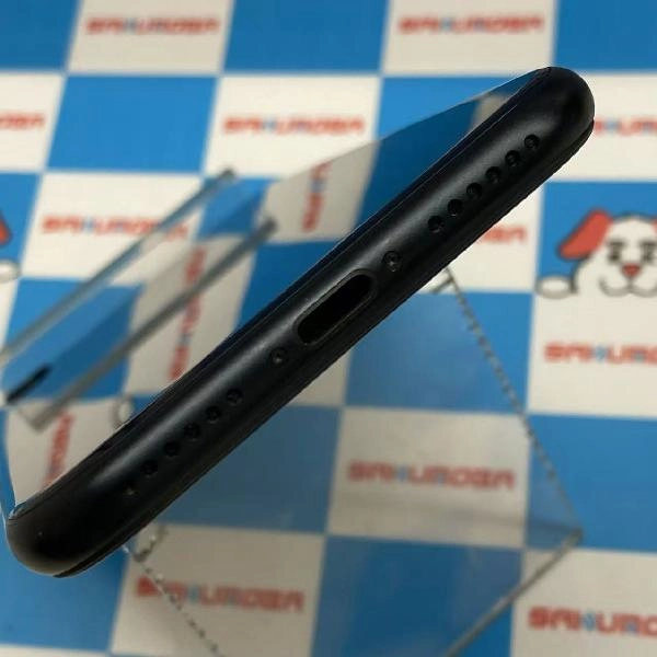 iPhoneSE 第3世代 au版SIMフリー 64GB MMYC3J/A A2782