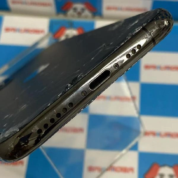 iPhone11 Pro au版SIMフリー 256GB MWC72J/A A2215 ジャンク品