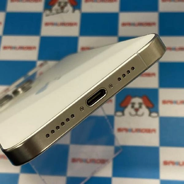 iPhone15 Pro Max Apple版SIMフリー 256GB MU6Q3J/A A3105 極美品 ホワイトチタニウム