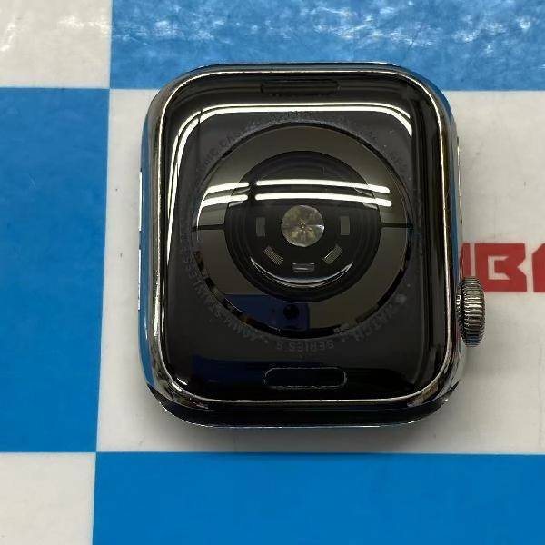 Apple Watch Series 5 GPS + Cellularモデル 32GB MWX52J/A