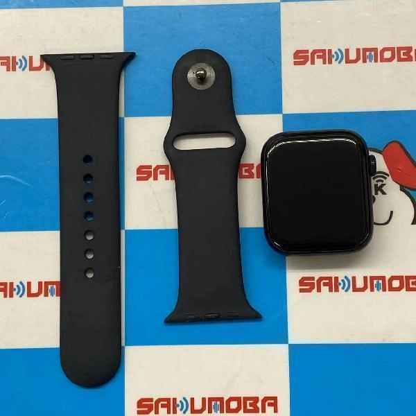 Apple Watch SE 第2世代 GPSモデル 32GB MRE73J/A