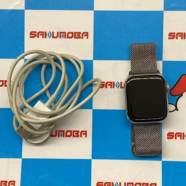 Apple Watch Series 5 GPS + Cellularモデル 32GB MWX52J/A