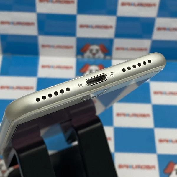 iPhone8 au版SIMフリー 64GB MQ792J/A A1906 美品 シルバー