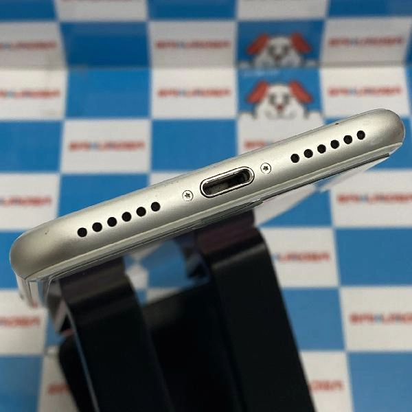 iPhone8 docomo版SIMフリー 256GB MQ852J/A A1906 美品 シルバー