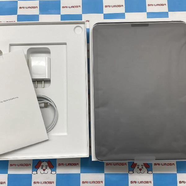 iPad Air 第4世代 Wi-Fiモデル 256GB MYFW2J/A A2316 新品同様品 シルバー