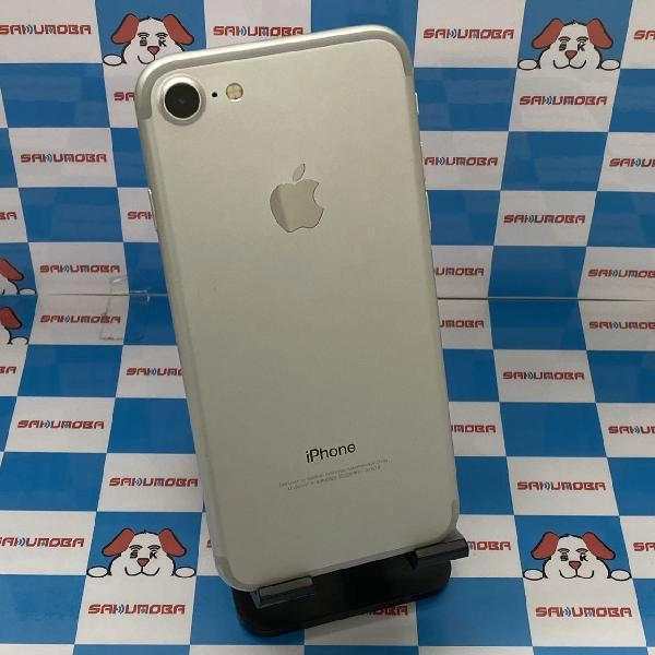 iPhone7 docomo版SIMフリー 32GB MNCF2J/A A1779 シルバー