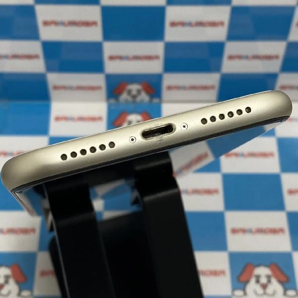 iPhone11 au版SIMフリー 64GB MWLU2J/A A2221 ホワイト