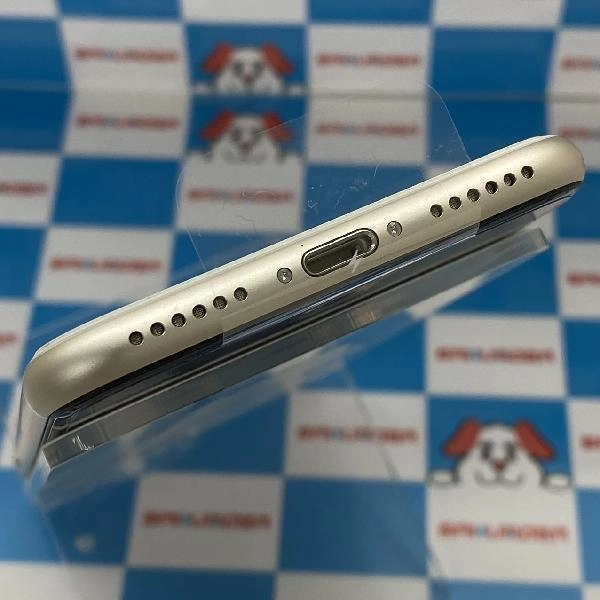 iPhoneSE 第3世代 docomo版SIMフリー 128GB MMYG3J/A A2782 開封未使用品