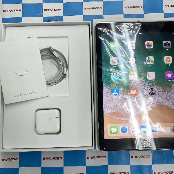 iPad 第5世代 au版SIMフリー 32GB MP1J2J/A A1823 新品同様品