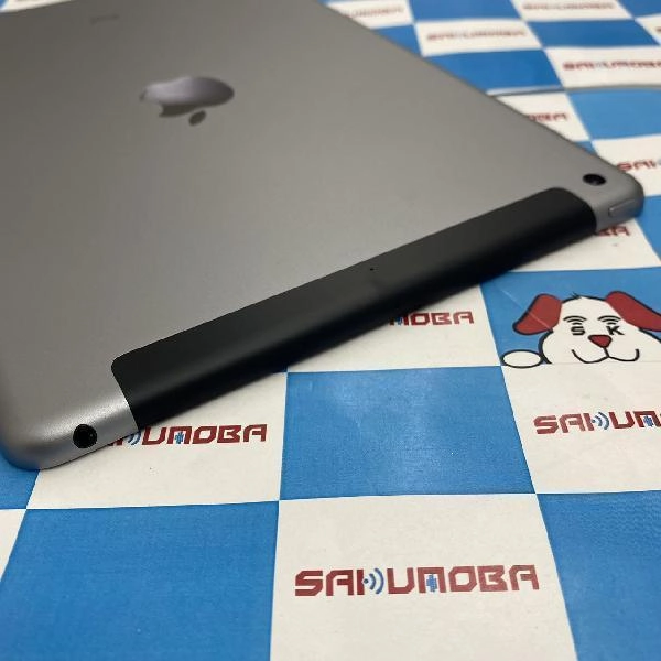 iPad 第5世代 au版SIMフリー 32GB MP1J2J/A A1823 新品同様品