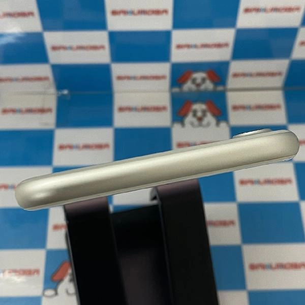 iPhone7 au版SIMフリー 32GB MNCF2J/A A1779 シルバー