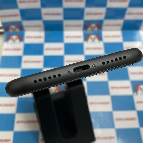 iPhone11 au版SIMフリー 128GB MWM02J/A A2221 ブラック