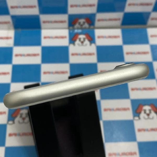 iPhone7 au版SIMフリー 32GB MNCF2J/A A1779 シルバー