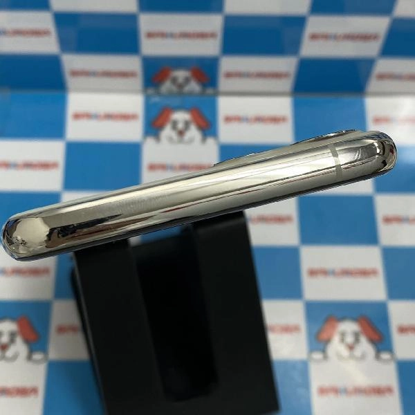 iPhone11 Pro docomo版SIMフリー 64GB MWC32J/A A2215