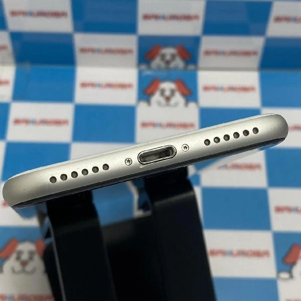 iPhoneSE 第2世代 Apple版SIMフリー 64GB MHGQ3J/A A2296 ホワイト