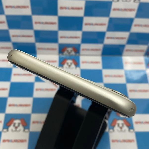 iPhone11 au版SIMフリー 128GB NWM22J/A A2221 ホワイト