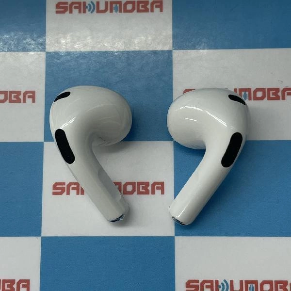 Apple AirPods 第3世代 MagSafe充電ケース付き  MME73J/A ホワイト