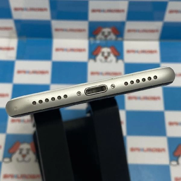 iPhoneSE 第2世代 docomo版SIMフリー 64GB MHGQ3J/A A2296 ホワイト