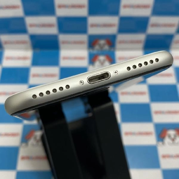 TU_iPhoneSE 第2世代 au版SIMフリー 256GB MXVU2J/A A2296 ホワイト