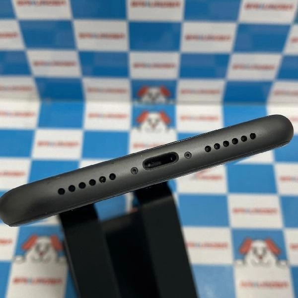 iPhone11 docomo版SIMフリー 64GB MWLT2J/A A2221 ブラック