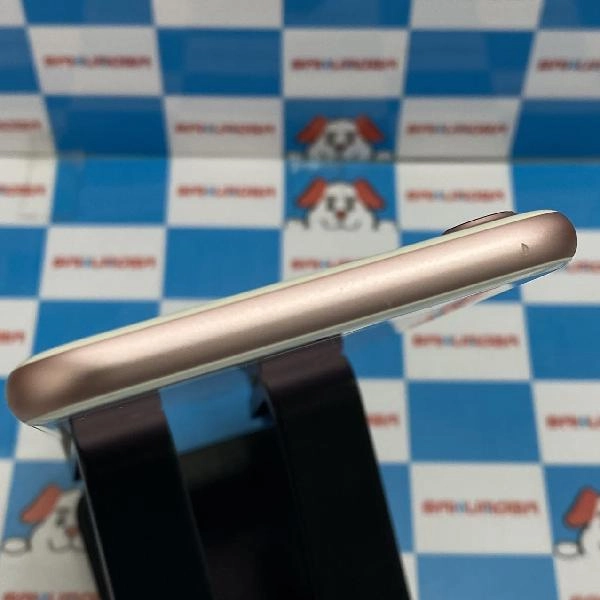 iPhone7 docomo版SIMフリー 32GB MNCJ2J/A A1779 ローズゴールド