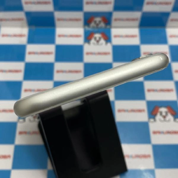 iPhone8 docomo版SIMフリー 256GB MQ852J/A A1906 シルバー