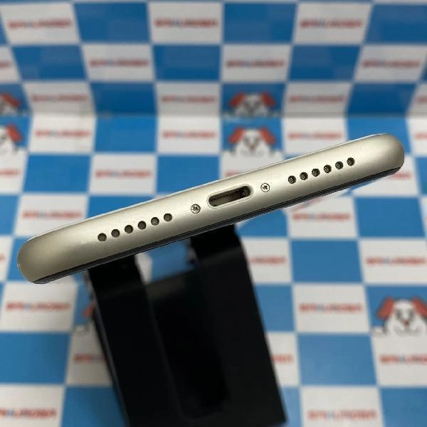 iPhone11 Apple版SIMフリー 64GB MHDJ3J/A A2221 ホワイト
