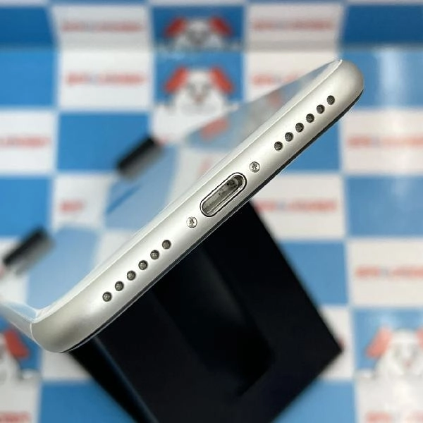 iPhoneSE 第2世代 SoftBank版SIMフリー 128GB MXD12J/A A2296 ホワイト