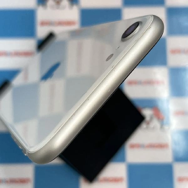 iPhoneSE 第2世代 au版SIMフリー 64GB MHGQ3J/A A2296 極美品 ホワイト