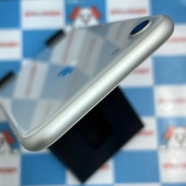 iPhone8 docomo版SIMフリー 64GB MQ792J/A A1906 極美品 シルバー