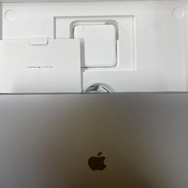 MacBook Pro 16インチ 2019 512GB G0ZM1J/A A2141 美品 スペースグレイ