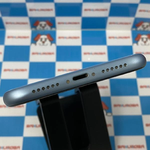 iPhoneXR au版SIMフリー 64GB MT0E2J/A A2106