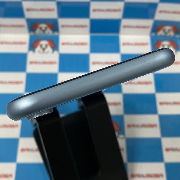 iPhoneXR au版SIMフリー 64GB MT0E2J/A A2106