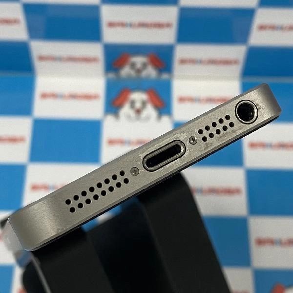 iPhoneSE au版SIMフリー 16GB MLLN2J/A A1723