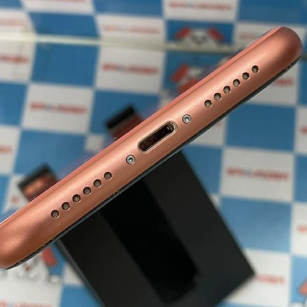 iPhoneXR au版SIMフリー 64GB MT0A2J/A A2106 極美品