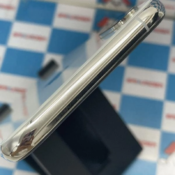 iPhoneXS au版SIMフリー 64GB MTAX2J/A A2098 極美品 シルバー