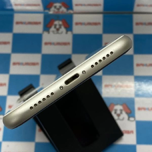 iPhone11 au版SIMフリー 128GB MWM22J/A A2221 美品 ホワイト
