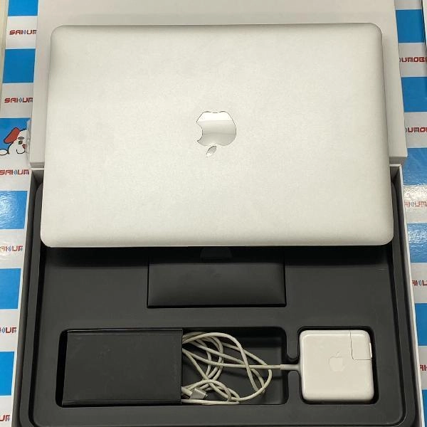 Macbook Air 13インチ 2017  8GB 128GB MQD32J/A 極美品 シルバー