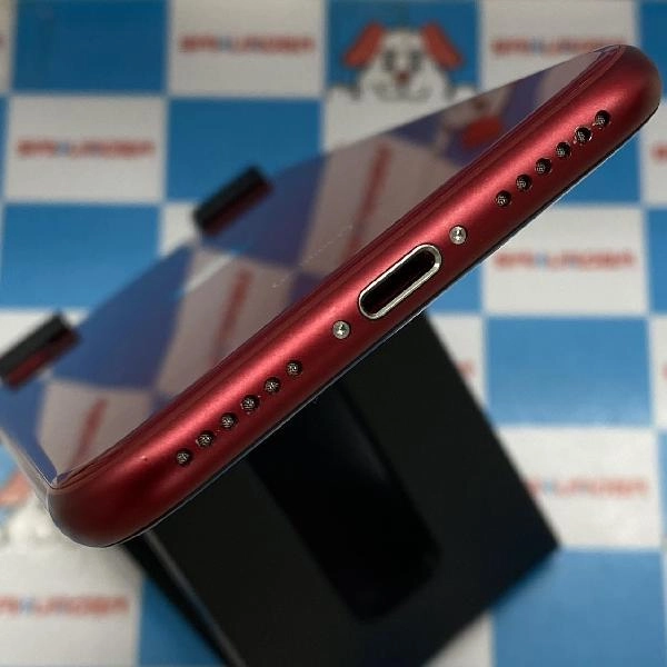 iPhoneSE 第3世代 au版SIMフリー 64GB MMYE3J/A A2782